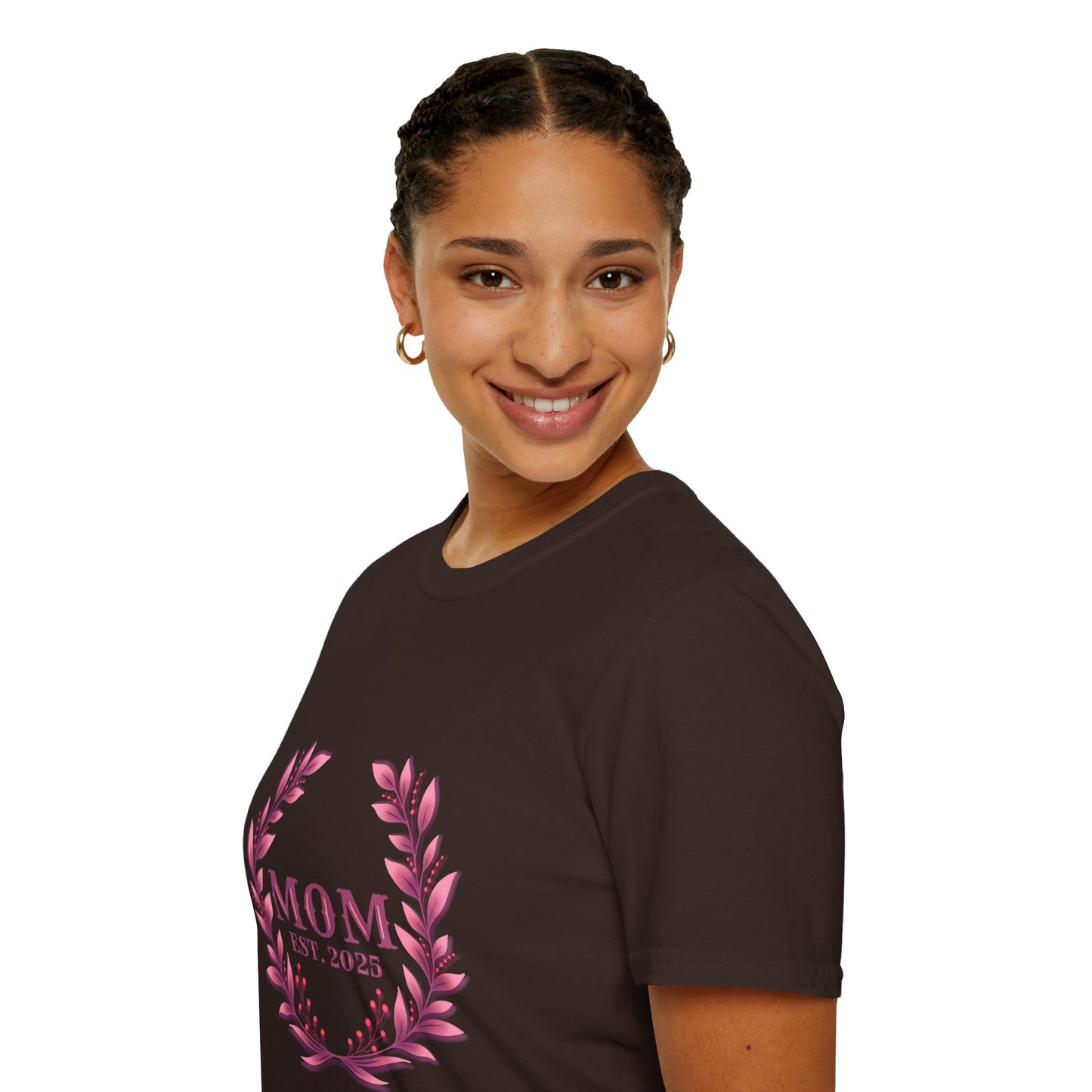 Mom Est. 2025 Floral Wreath T-Shirt