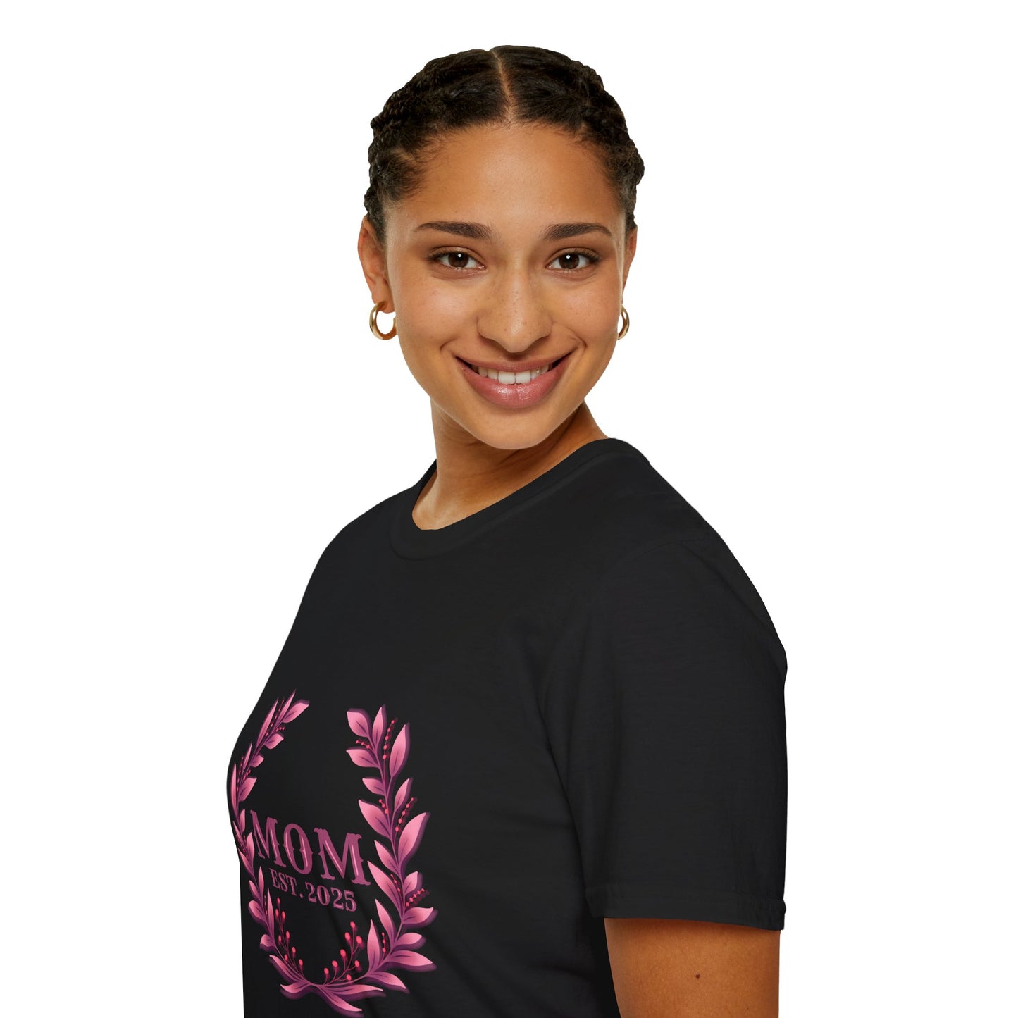 Mom Est. 2025 Floral Wreath T-Shirt
