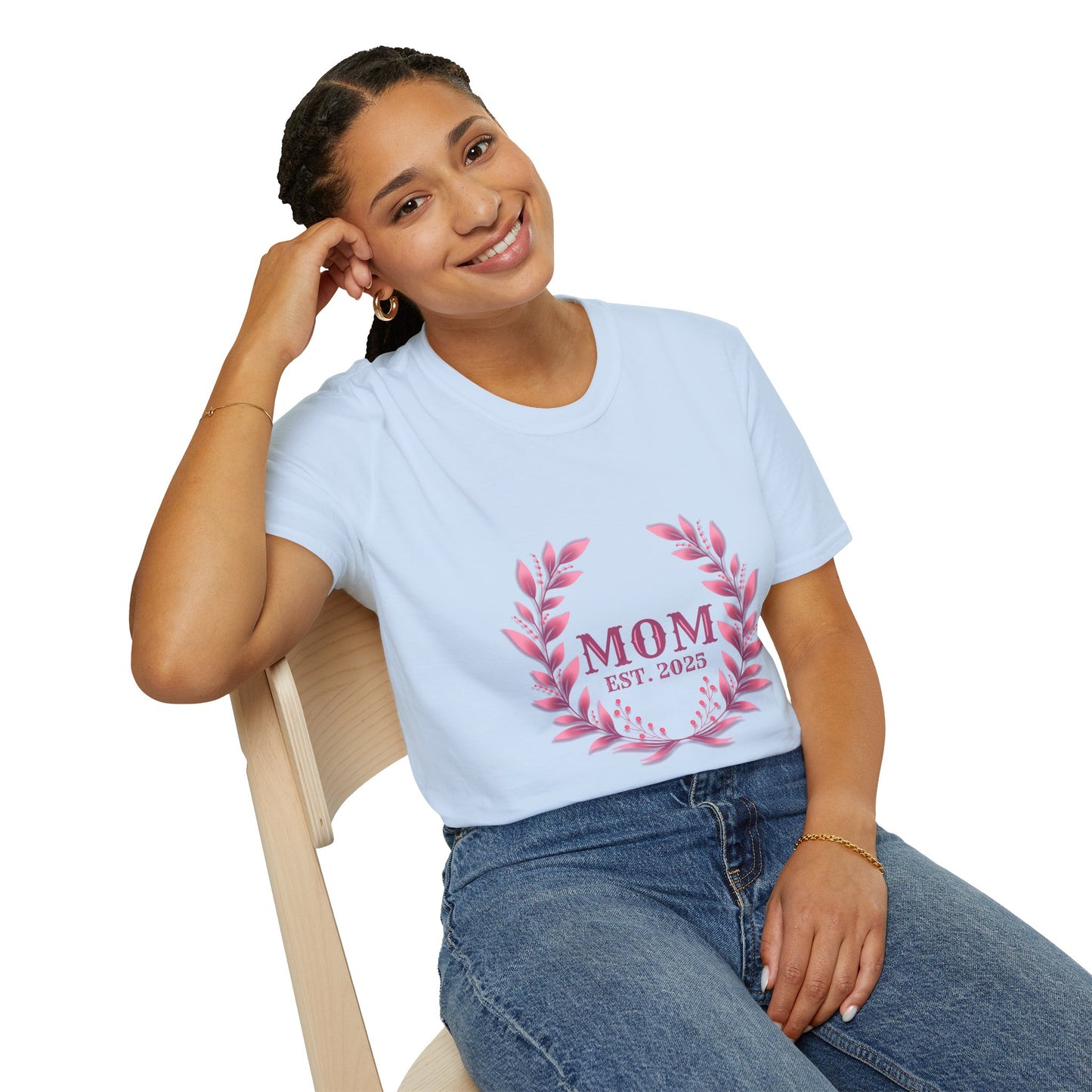 Mom Est. 2025 Floral Wreath T-Shirt