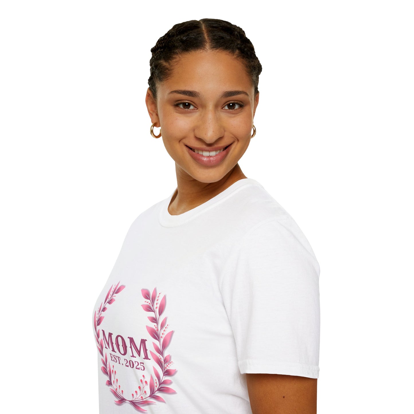 Mom Est. 2025 Floral Wreath T-Shirt