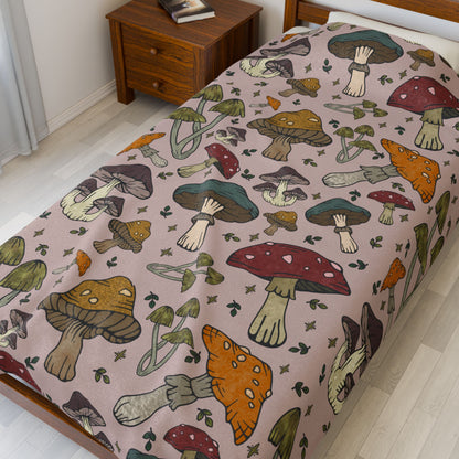 Mushroom Pattern Velveteen Plush Blanket