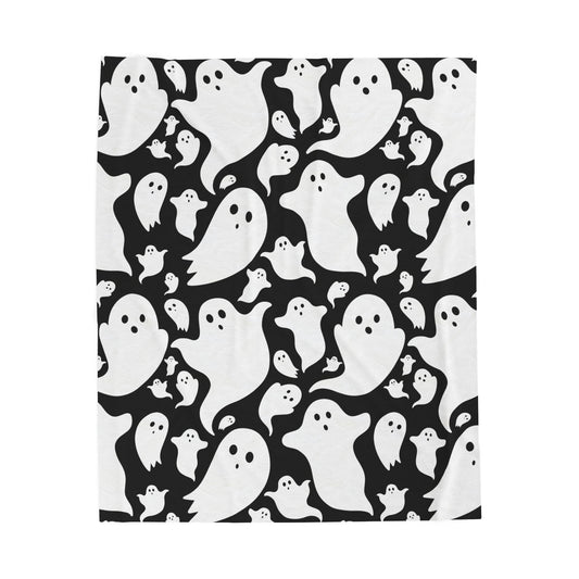 Spooky Ghost Plush Blanket - Cozy Home Décor