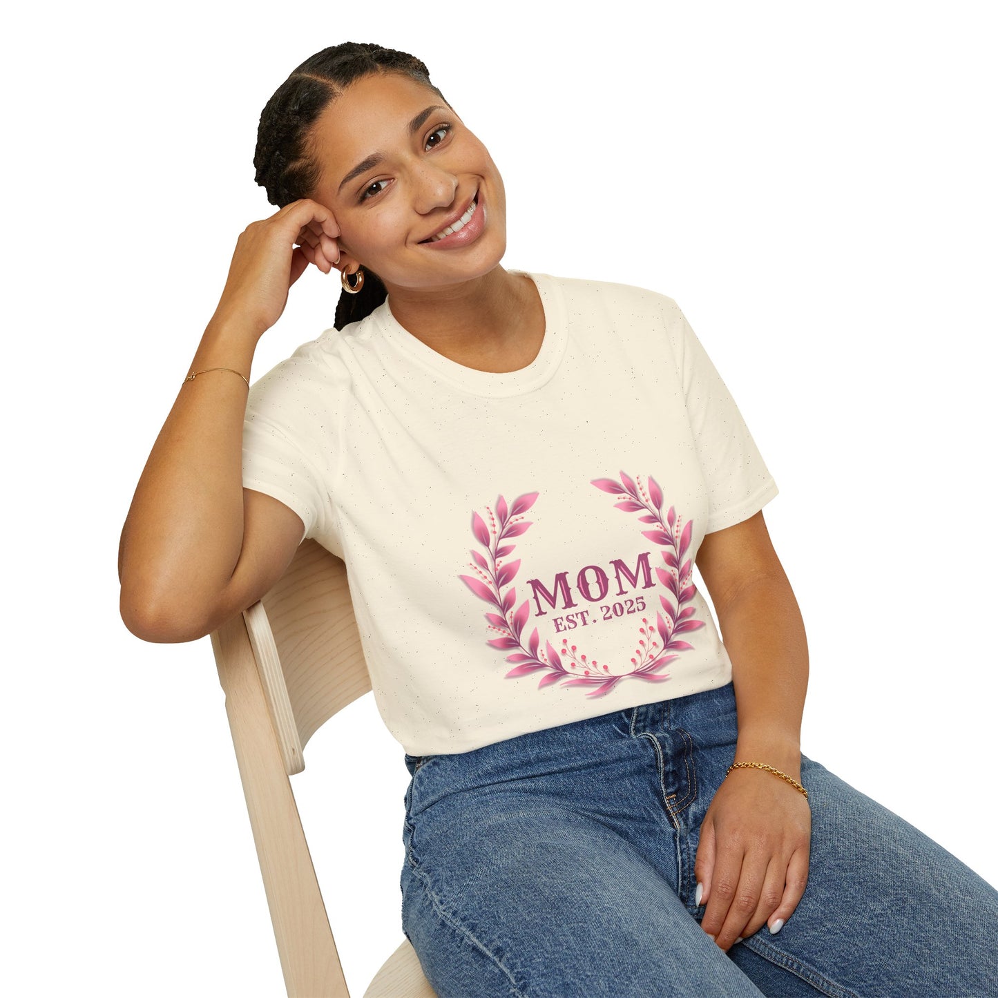 Mom Est. 2025 Floral Wreath T-Shirt